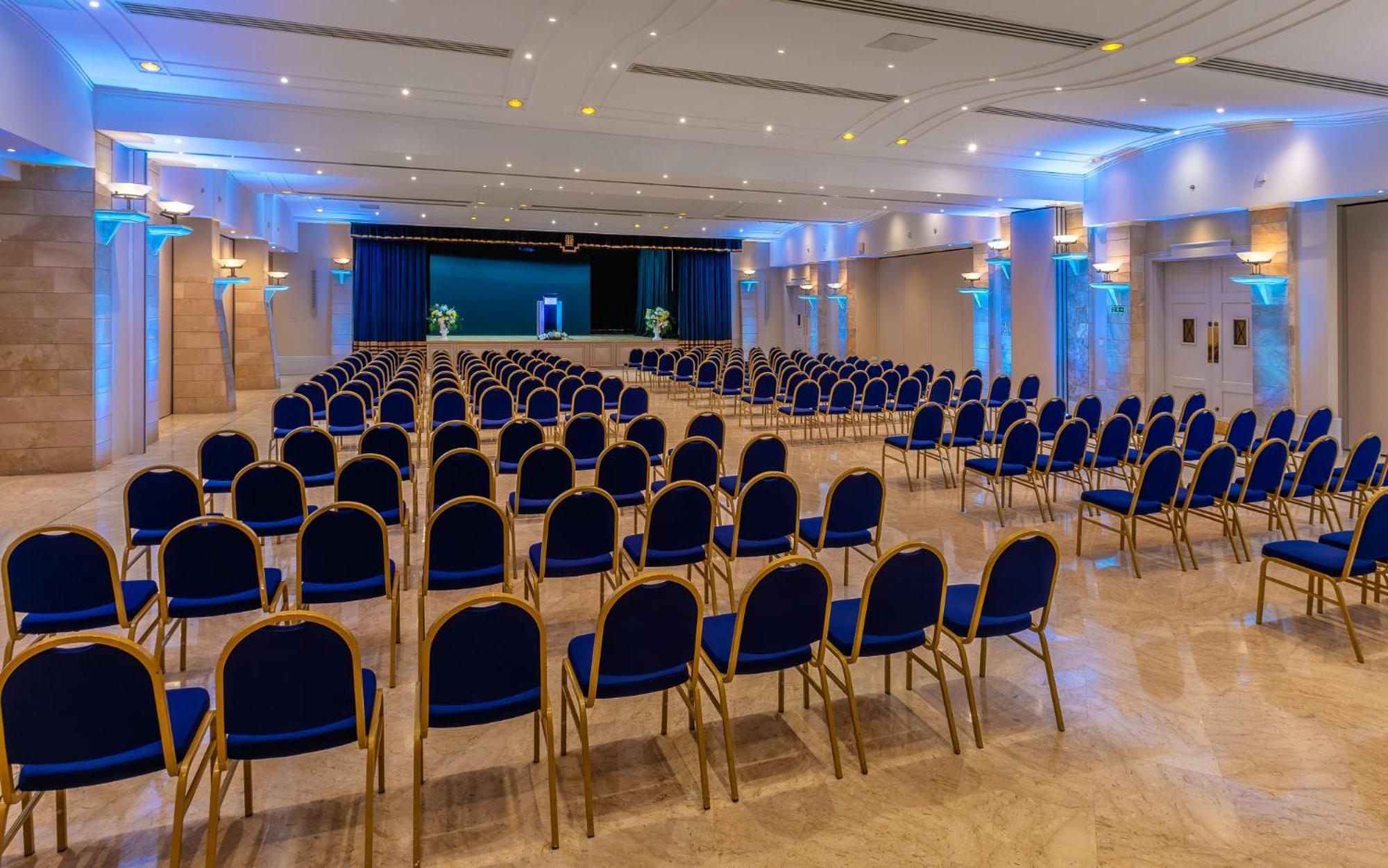 Corinthia St George'S Bay Hotel Saint Julian's Bagian luar foto The ballroom